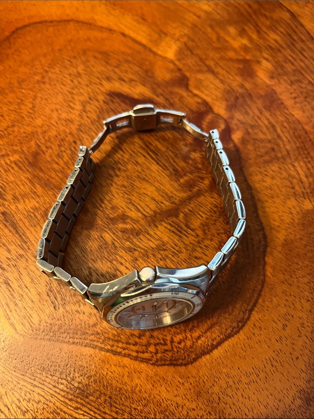 Vintage Bulova Precisionist Winter Park Watch - Picture 2 of 5